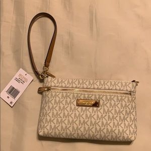 Michael Kors Vanilla Wristlet